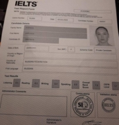 Сертификат IELTS (уровень языка С1, 7.5 баллов)